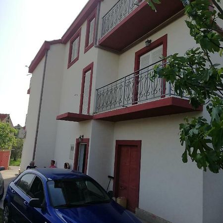 Apartmani Sladic Скрадин Екстер'єр фото