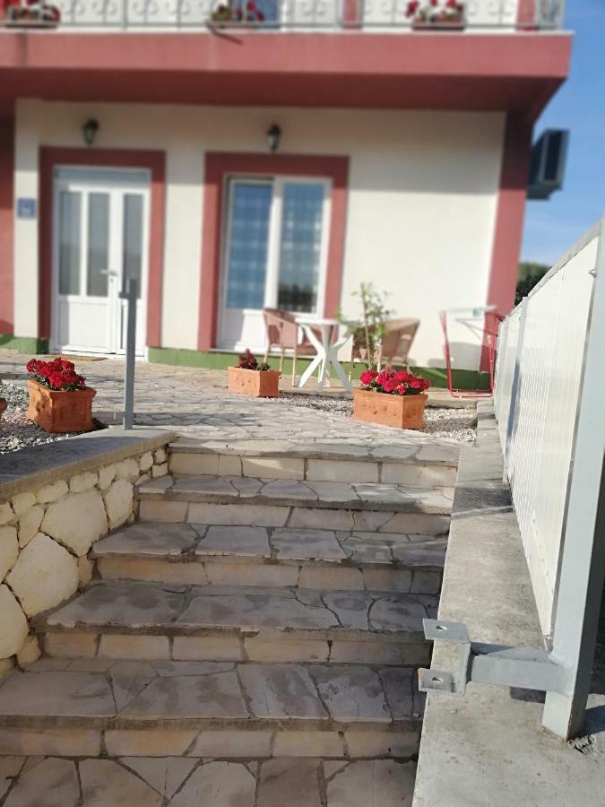 Apartmani Sladic Скрадин Екстер'єр фото